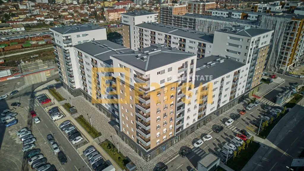 Prodaja, trosoban stan, 104m², Stari Aerodrom, Podgorica