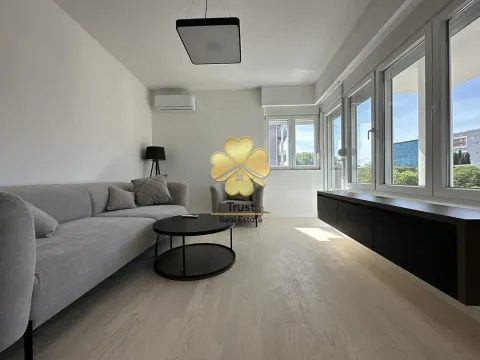 Rent, two bedroom apartment, 80m², Krivi Most, Podgorica