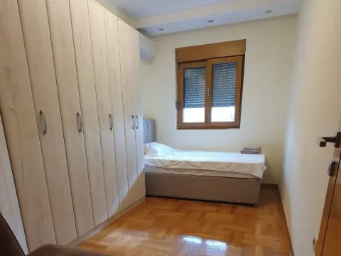 Izdavanje, trosoban stan, 95m², Momišići, Podgorica - image 11