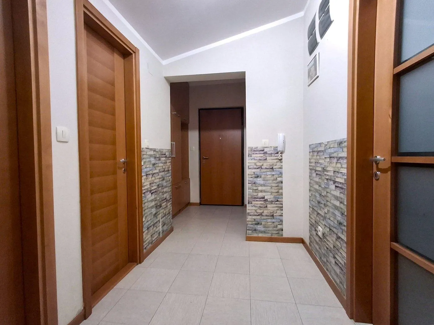 Prodaja, stan, 98m², Drač, Podgorica