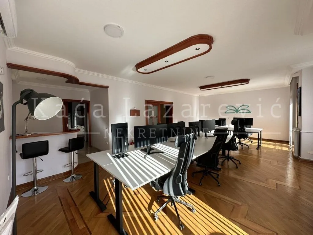 Rent, house, 363m², Lekino Brdo, Voždovac Sve Podlokacije