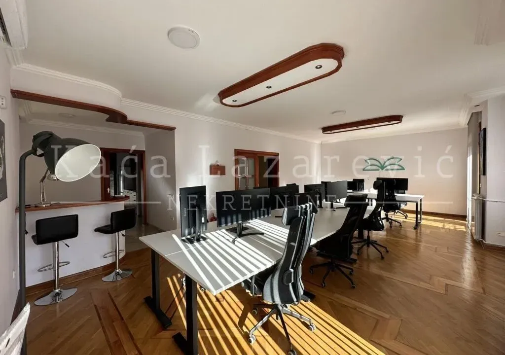 Rent, house, 363m², Lekino Brdo, Voždovac Sve Podlokacije