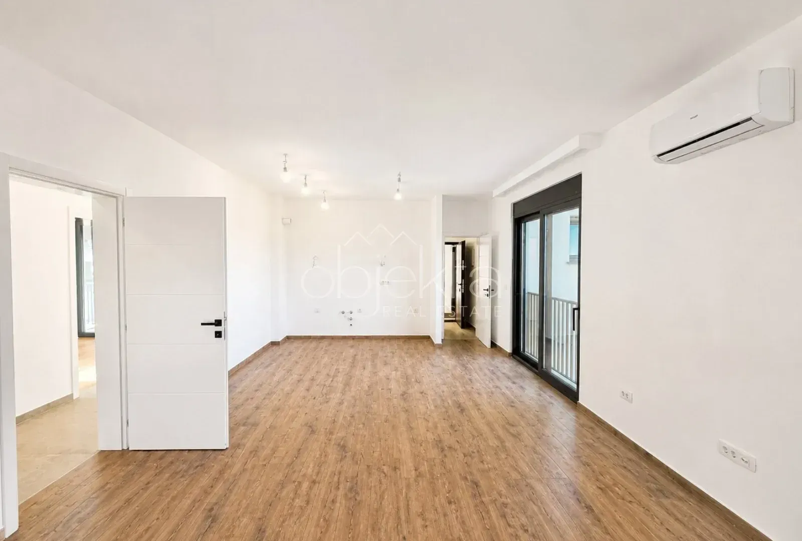 Sale, apartment, 90m², Kotor, Crna Gora