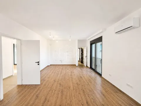 Prodaja, stan, 90m², Kotor, Crna Gora - image 2