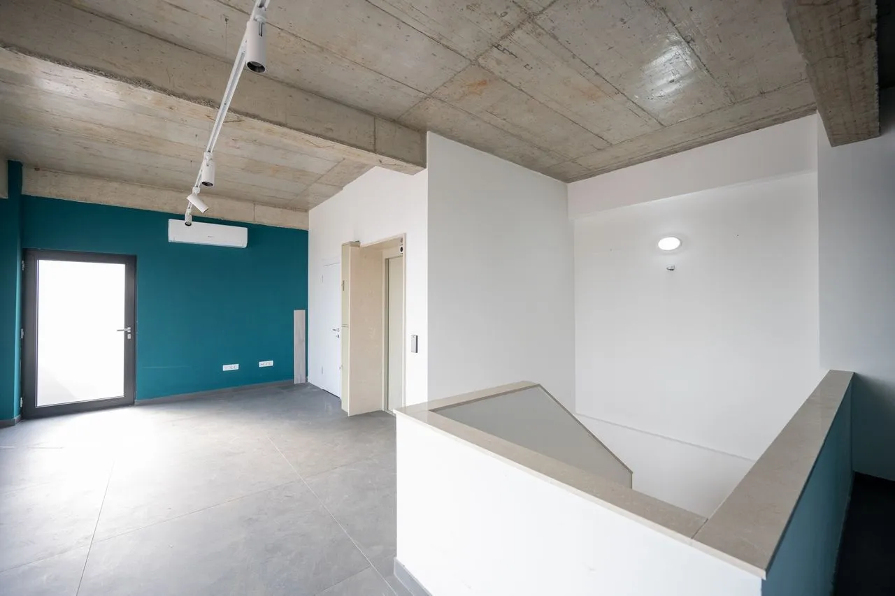 Rent, office space, 371m², Stari Aerodrom, Podgorica