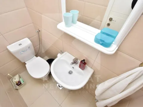 Izdavanje, dvosoban stan, 56m², Stari Aerodrom, Podgorica - image 13