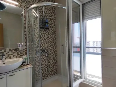 Sale, three bedroom apartment, 100m², City Kvart, Podgorica - image 2