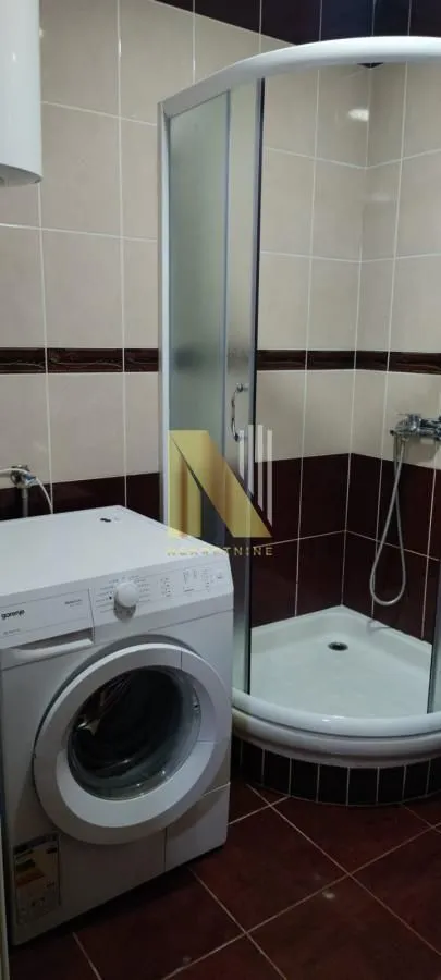 Izdavanje, garsonjera, 31m², Bulevar Oslobodjenja, Novi Sad Sve Podlokacije