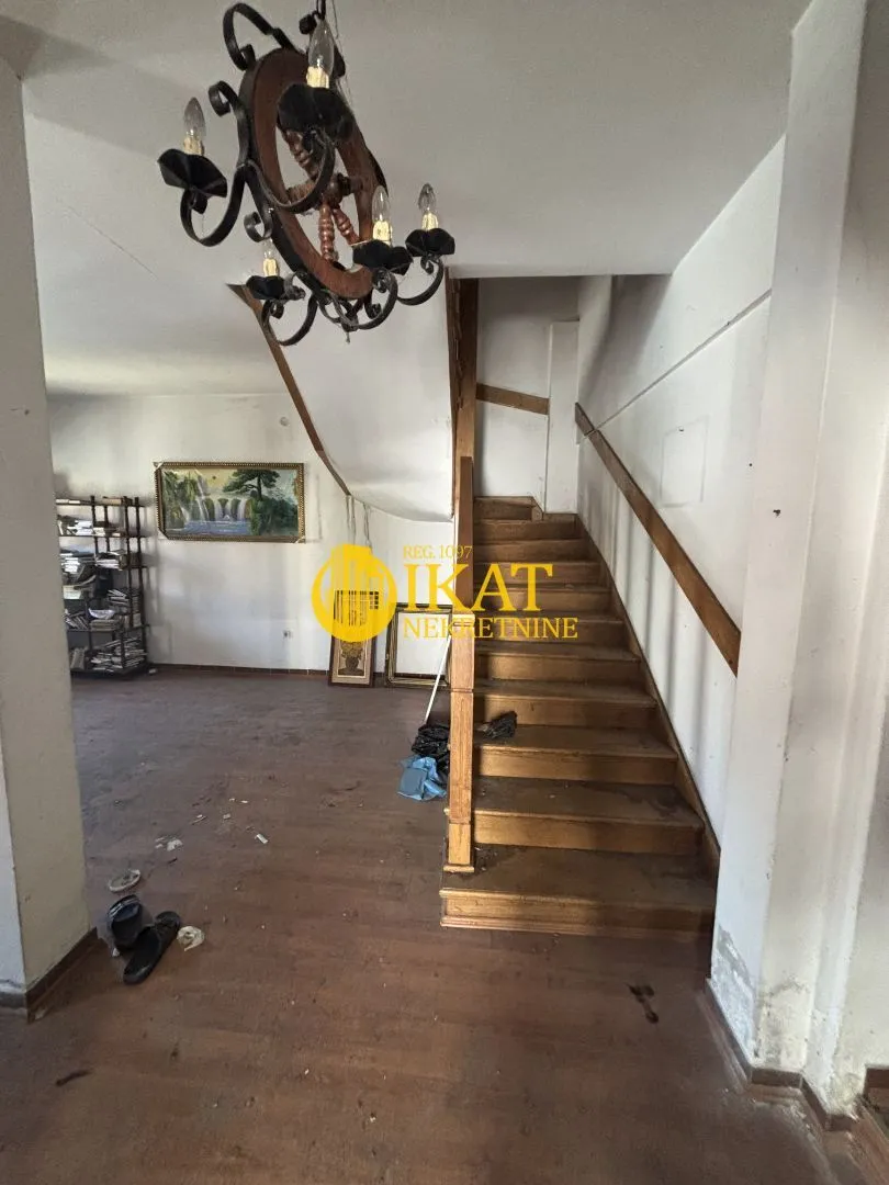 Sale, house, 240m², Savski Venac, Beograd