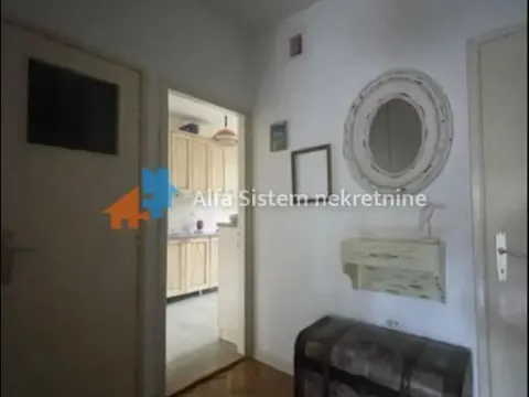 Rent, three bedroom apartment, 70m², Stari Grad, Beograd - image 12