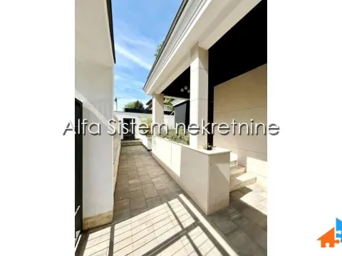 Rent, apartment, 200m², Savski Venac, Beograd - image 20