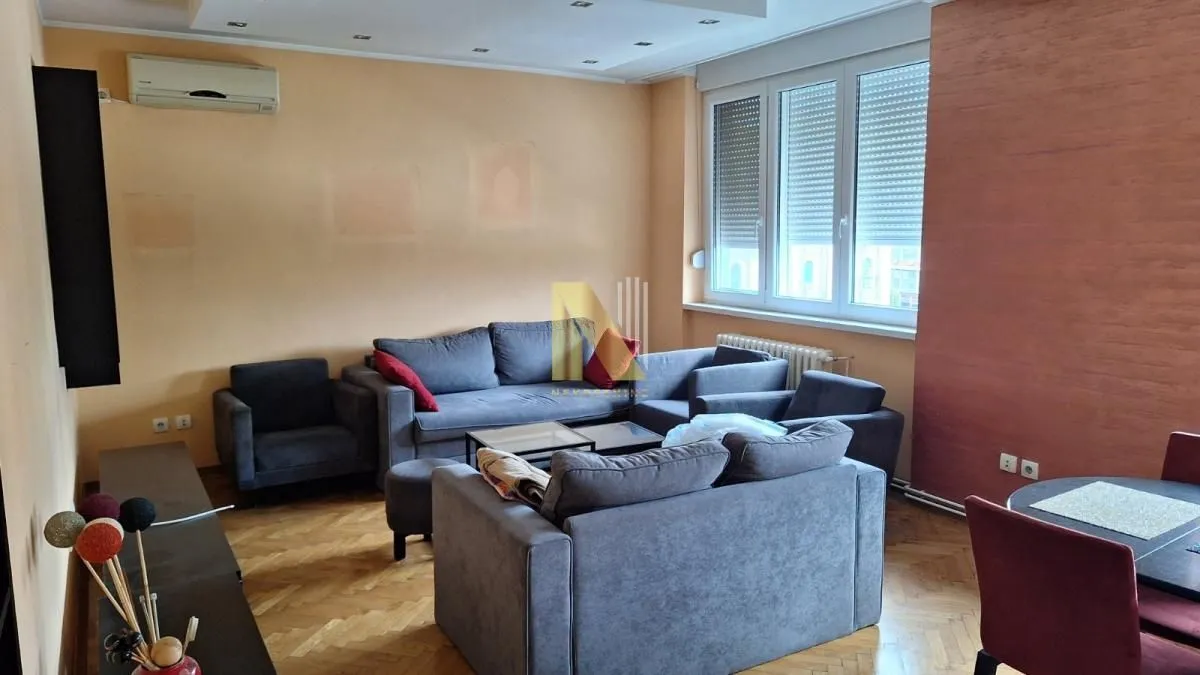 Izdavanje, trosoban stan, 80m², Centar, Novi Sad