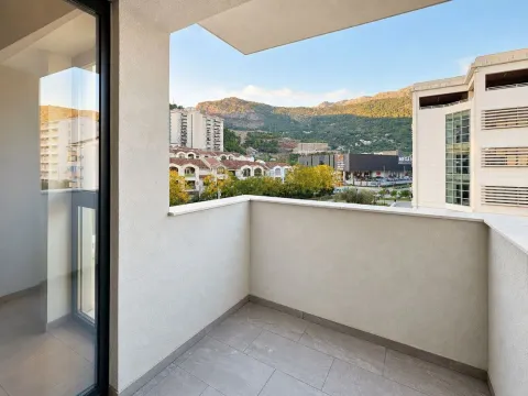 Sale, one bedroom apartment, 43m², Budva, Crna Gora - image 6