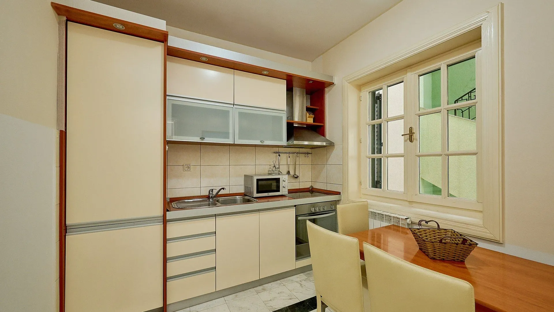 Sale, apartment, 89m², Sveti Stefan, Budva