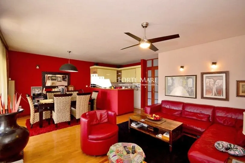 Prodaja, trosoban stan, 95m², Topla, Herceg Novi