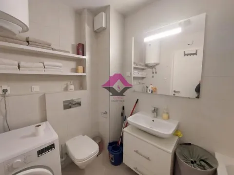 Izdavanje, dvosoban stan, 53m², Tašmajdan, Palilula Sve Podlokacije - image 13