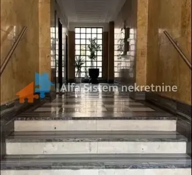 Izdavanje, poslovni prostor, 223m², Kalenić Pijaca, Vračar Sve Podlokacije - image 12