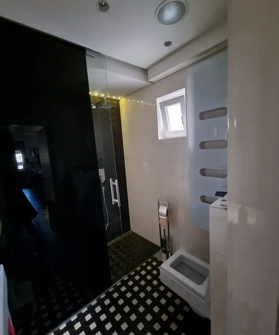 Prodaja, četvorosoban stan, 117m², Crveni Krst, Beograd