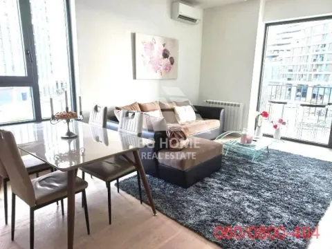 Izdavanje, dvosoban stan, 71m², Savski Venac, Beograd