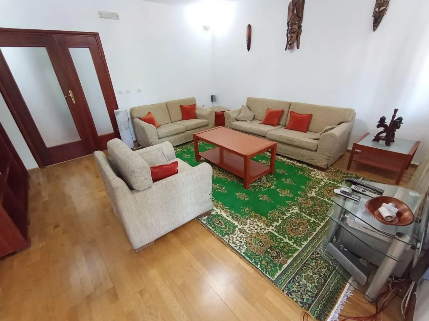 Izdavanje, trosoban stan, 120m², Ljubović, Podgorica