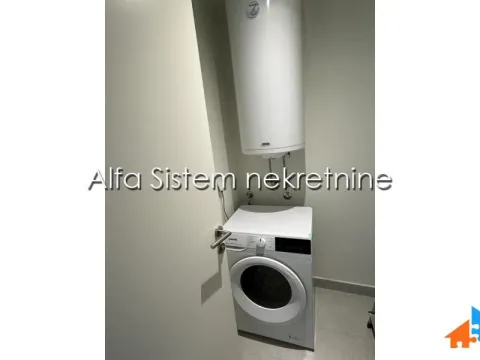 Izdavanje, trosoban stan, 82m², Savski Venac, Beograd - image 20