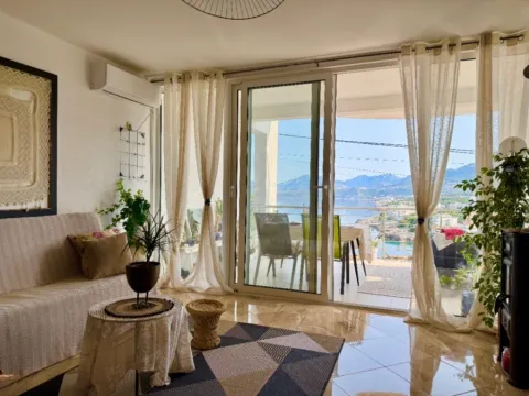 Rent, two bedroom apartment, 60m², Hladna Uvala, Bar