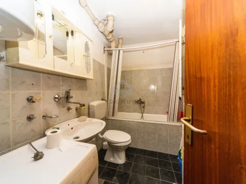 Izdavanje, jednosoban stan, 65m², Centar, Podgorica - image 7