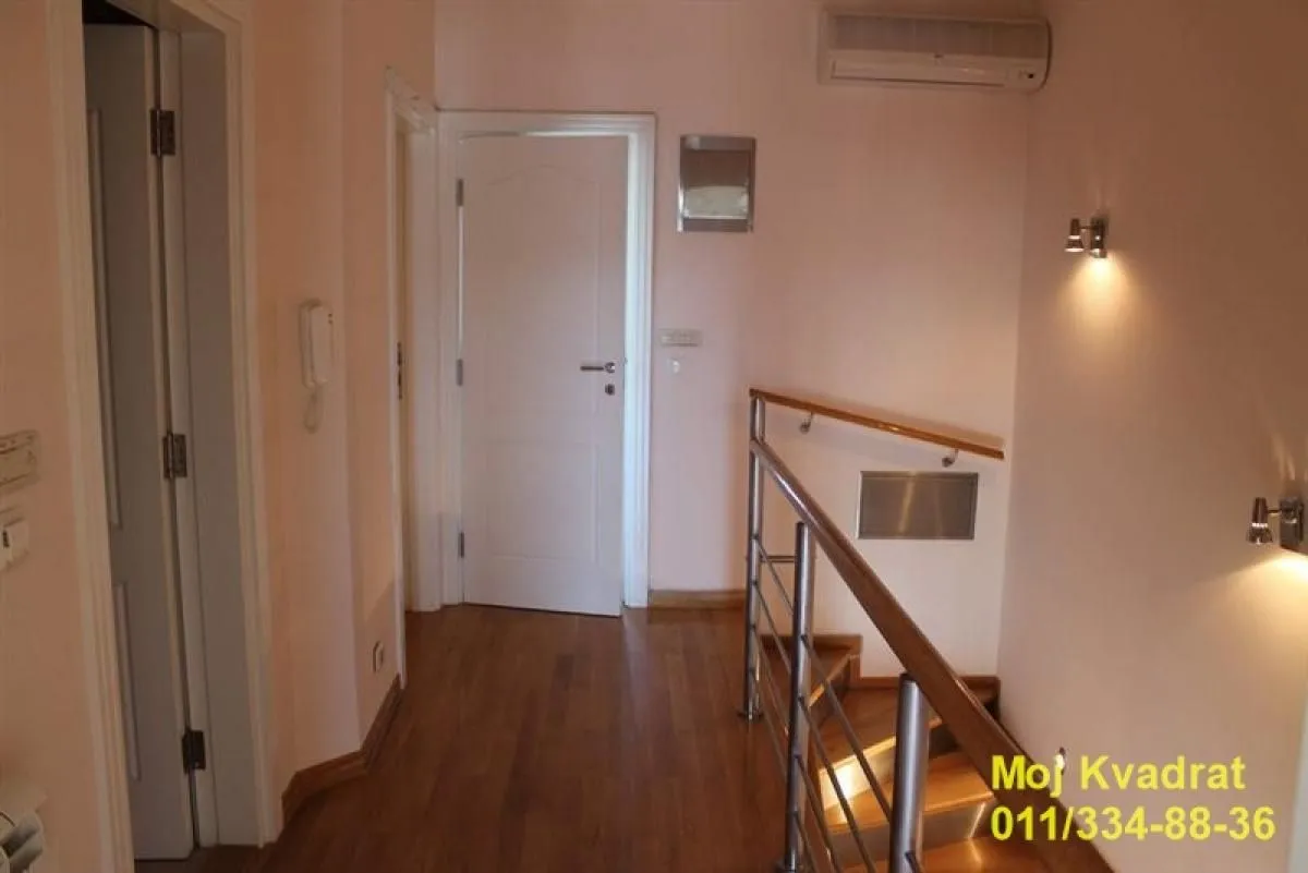 Izdavanje, kuća, 215m², Savski Venac, Beograd