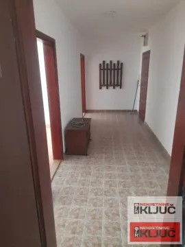 Izdavanje, trosoban stan, 69m², Bulevar Oslobodjenja, Novi Sad Sve Podlokacije - image 5