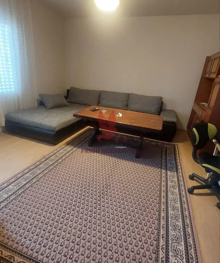Prodaja, kuća, 210m², Medjulužje, Mladenovac