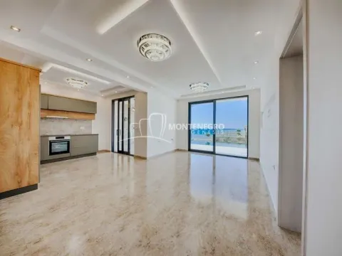 Prodaja, kuća, 365m², Centar, Bar - image 8