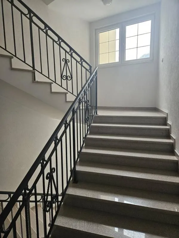 Sale, two bedroom apartment, 60m², Sutomore, Bar