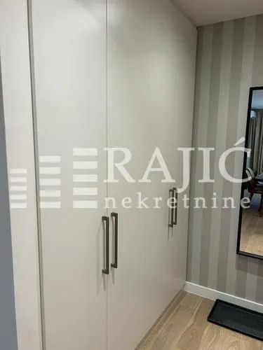 Rent, three bedroom apartment, 80m², Savski Venac, Beograd