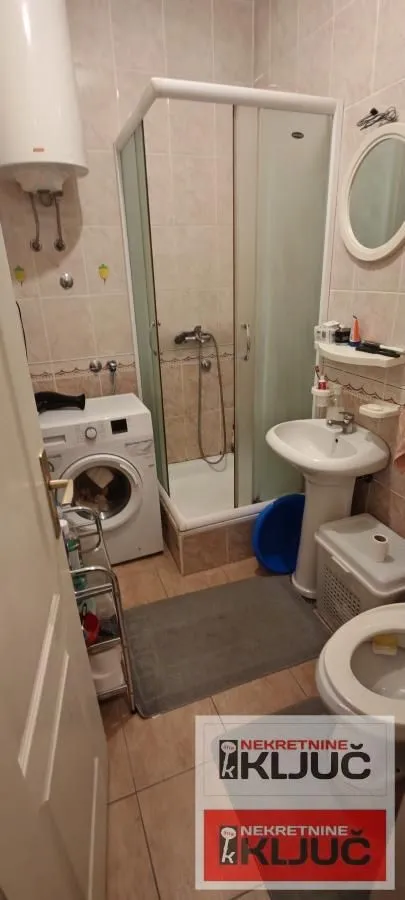 Izdavanje, jednosoban stan, 25m², Centar, Novi Sad
