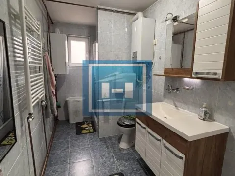 Prodaja, kuća, 181m², Kajsijar, Jagodina - image 11