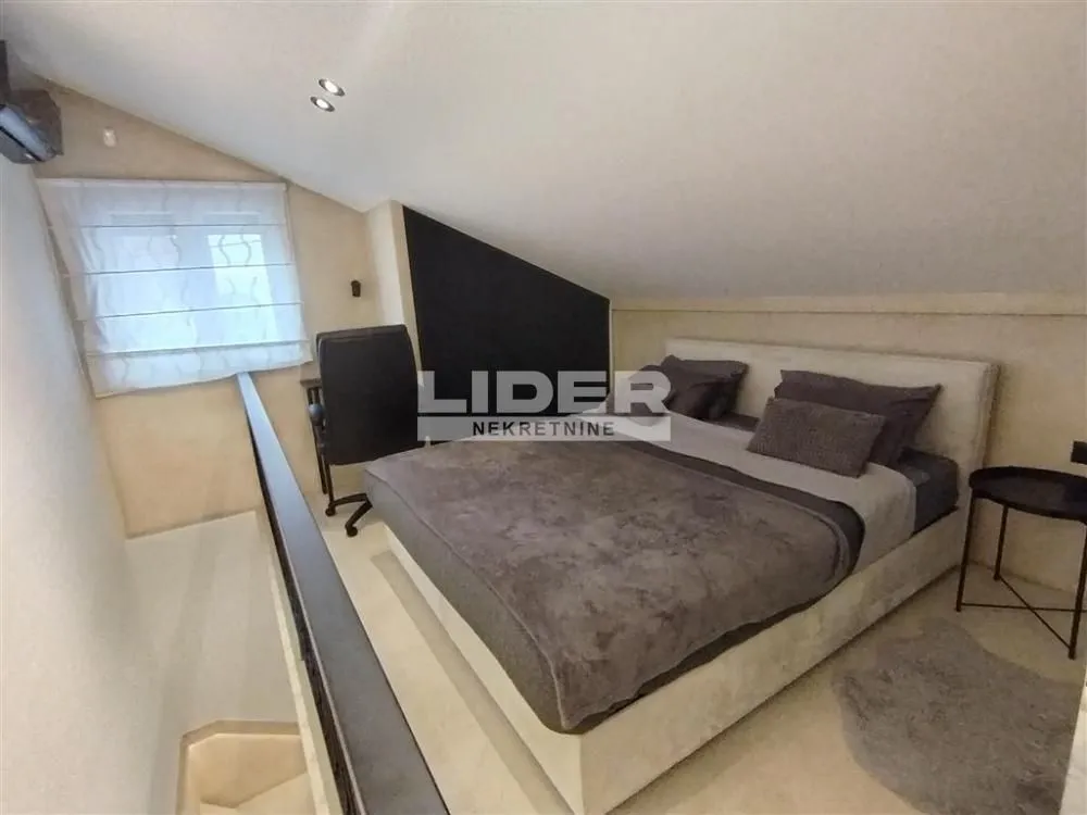 Izdavanje, dvosoban stan, 50m², Vračar Sve Podlokacije, Beograd