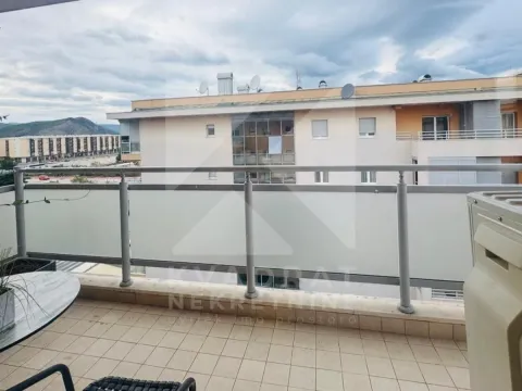 Izdavanje, jednosoban stan, 53m², City Kvart, Podgorica - image 12