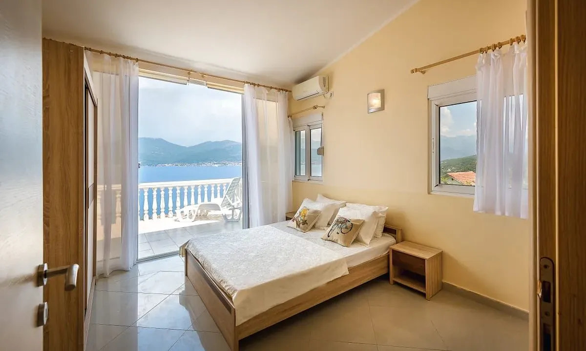 Sale, house, 92m², Krašići, Tivat