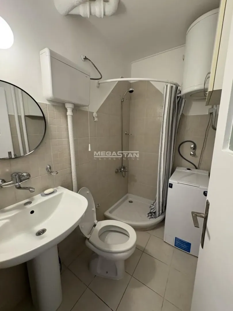 Rent, one bedroom apartment, 34m², Voždovac Sve Podlokacije, Beograd