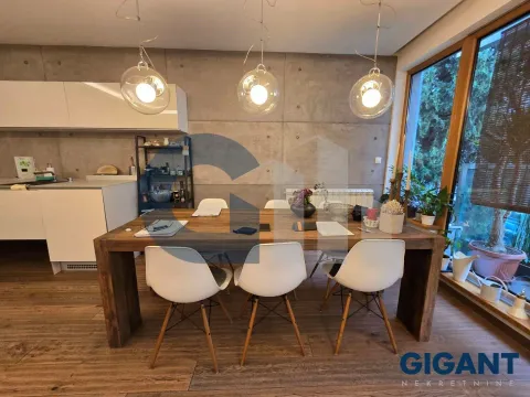 Prodaja, četvorosoban stan, 115m², Kalenić Pijaca, Vračar Sve Podlokacije - image 4