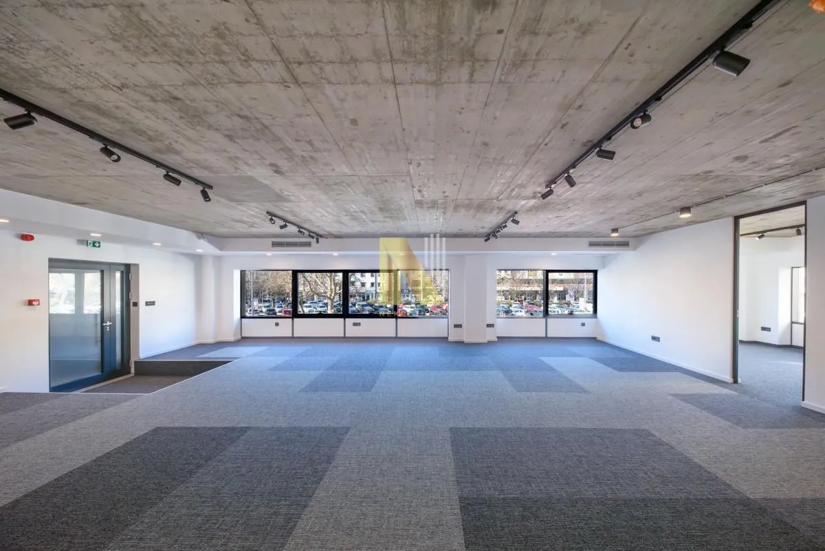 Rent, office space, 279m², Bulevar Oslobodjenja, Novi Sad Sve Podlokacije
