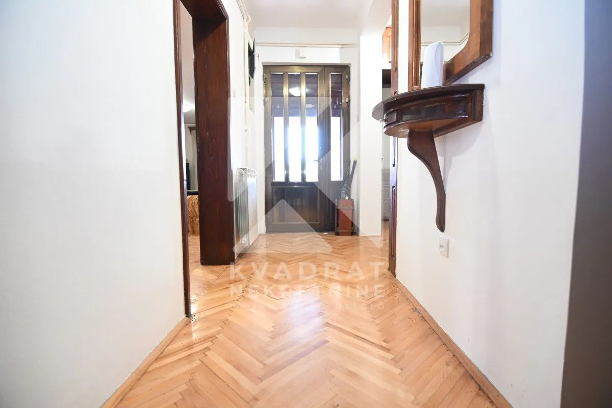 Prodaja, kuća, 240m², Zabjelo, Podgorica