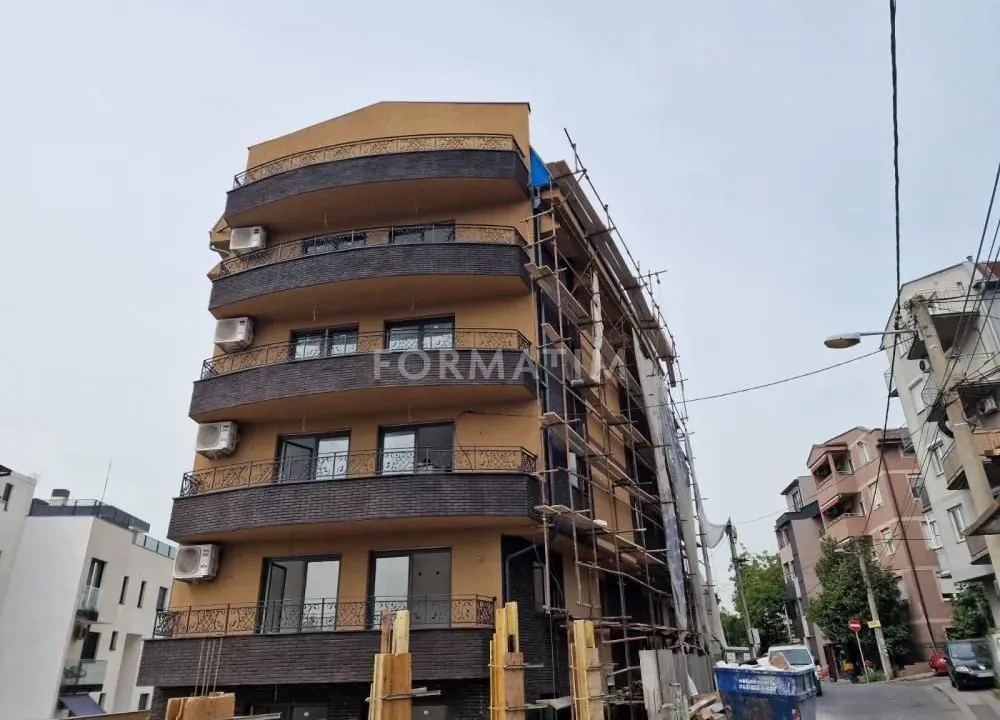 Prodaja, dvosoban stan, 60m², Šumice, Beograd