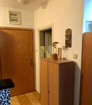 Izdavanje, garsonjera, 24m², Bulevar Oslobodjenja, Novi Sad Sve Podlokacije - image 4