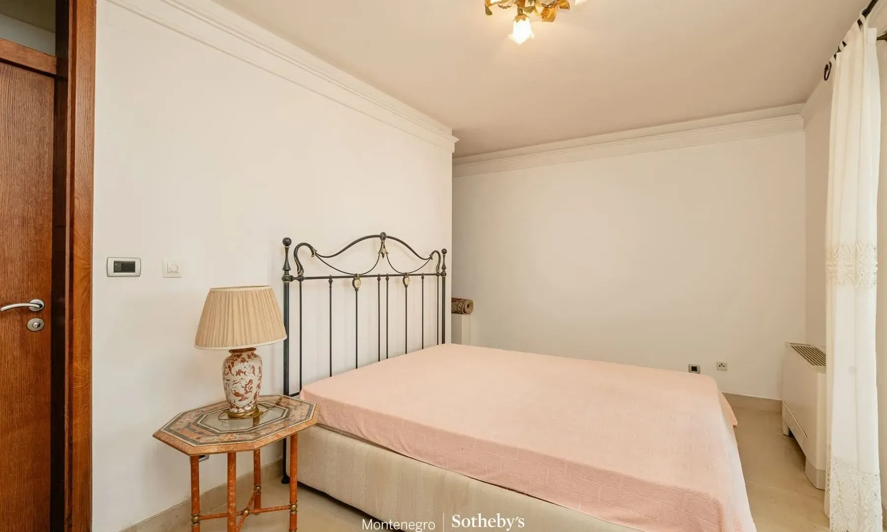 Sale, house, 233m², Savina, Herceg Novi