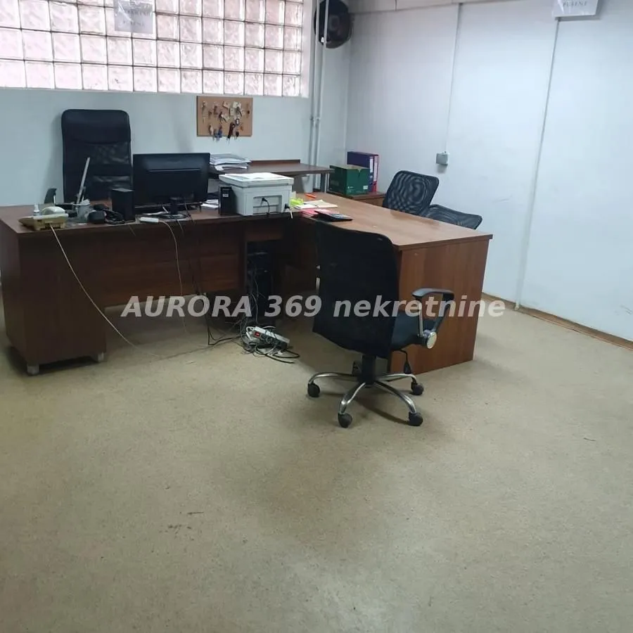 Rent, office space, 1000m², Irig, Srbija