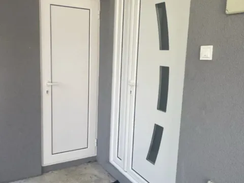 Rent, two bedroom apartment, 75m², Dumidran, Tivat - image 13