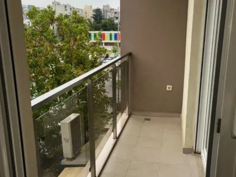 Izdavanje, jednosoban stan, 45m², Blok 9, Podgorica - image 4