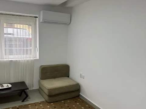 Izdavanje, poslovni prostor, 93m², Medijana, Niš - image 11