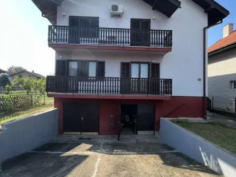 Sale, house, 353m², Budžino brdo, Jagodina - image 2
